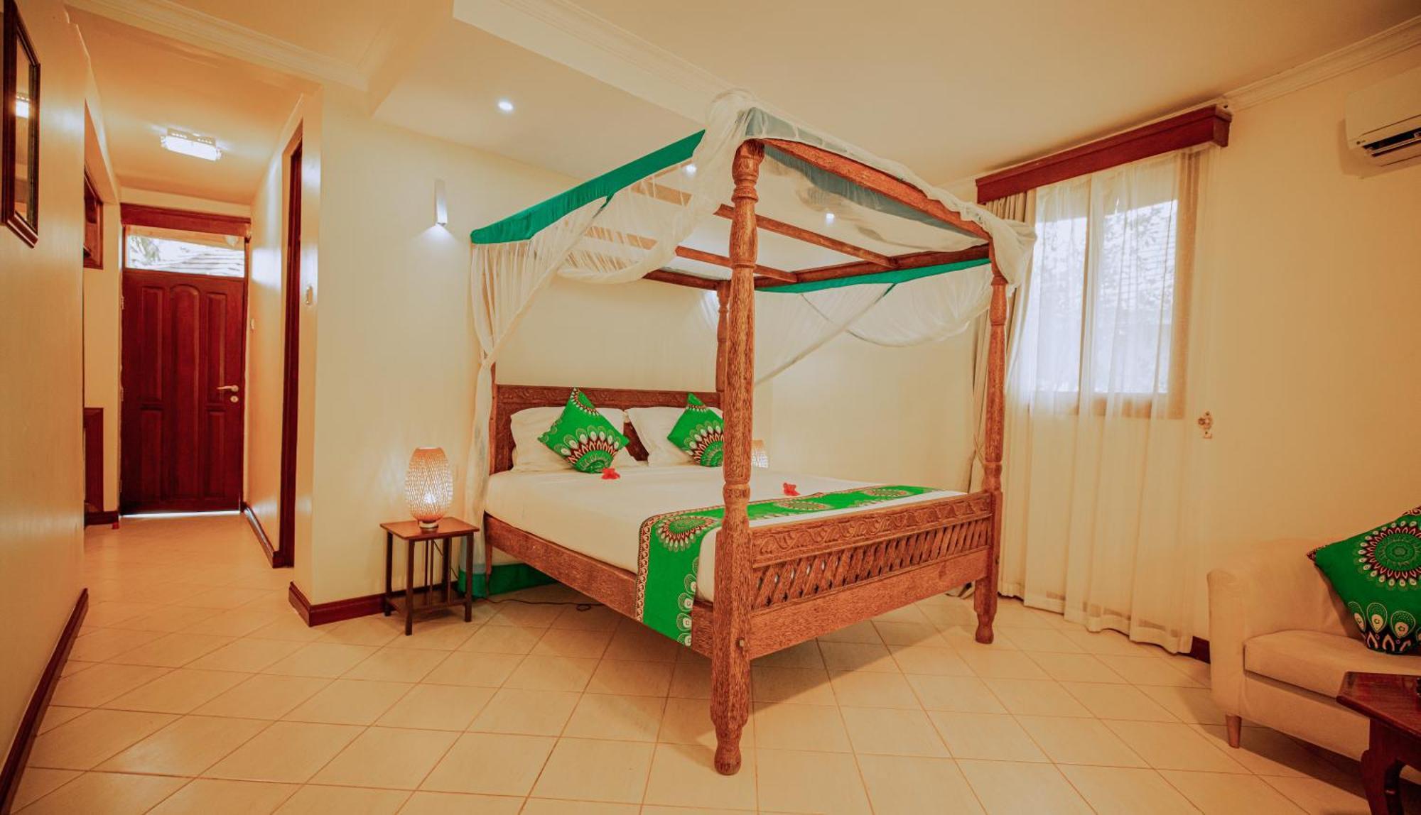Sansi Kae Beach Resort Michamvi Kae ภายนอก รูปภาพ