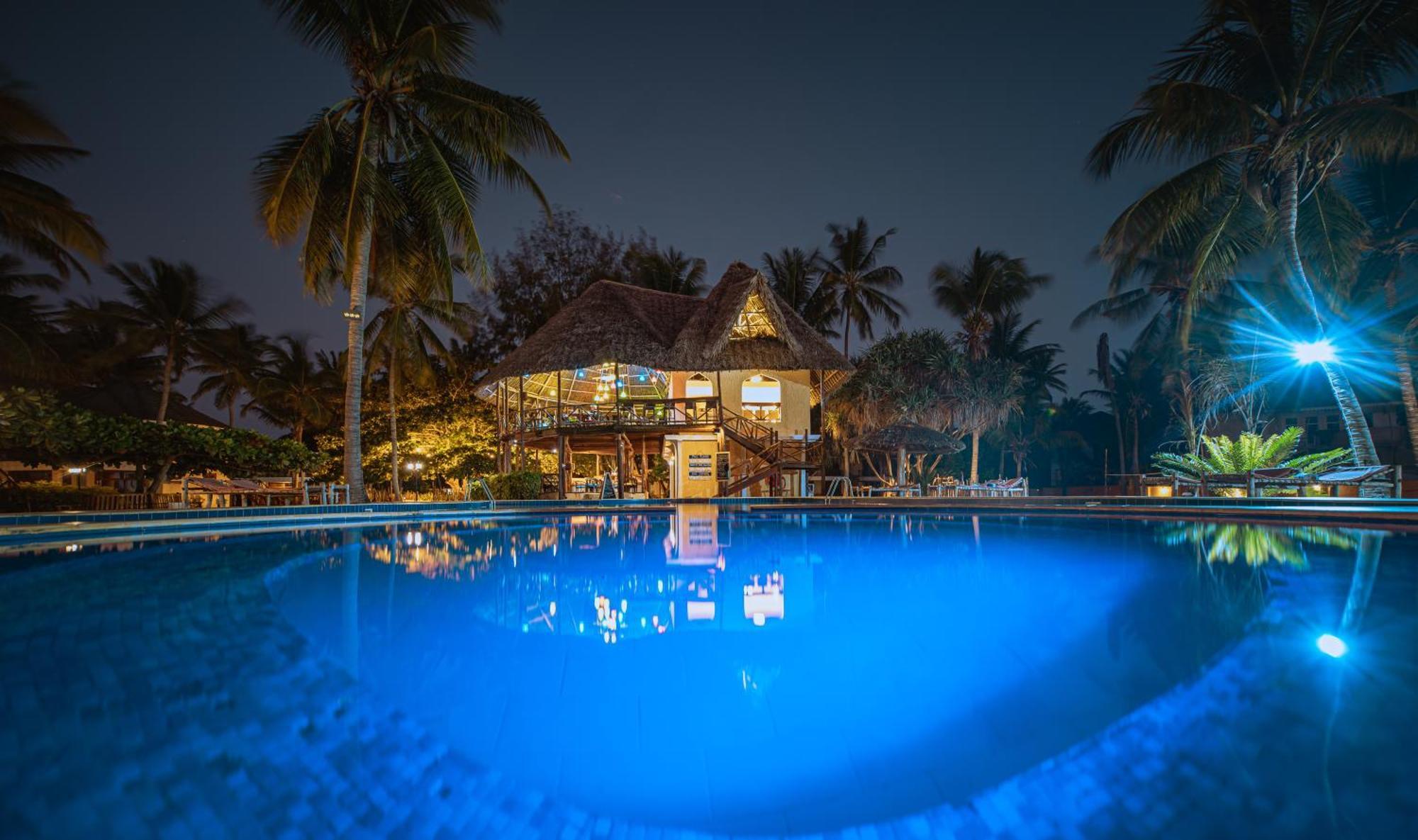 Sansi Kae Beach Resort Michamvi Kae ภายนอก รูปภาพ