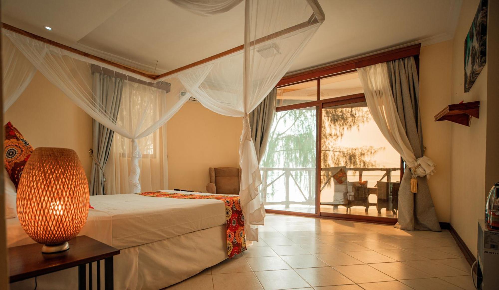 Sansi Kae Beach Resort Michamvi Kae ภายนอก รูปภาพ