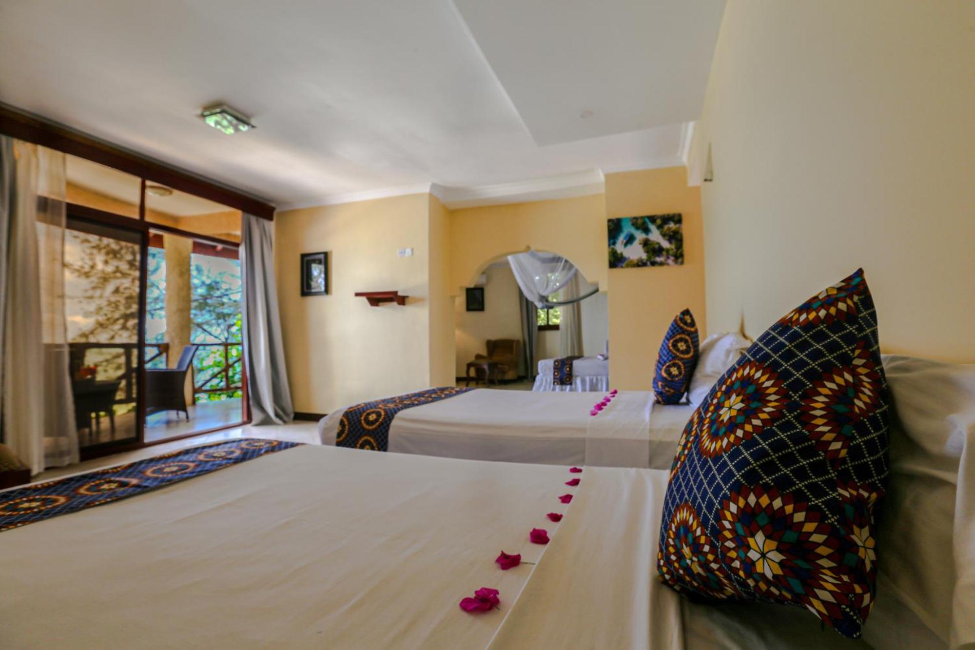 Sansi Kae Beach Resort Michamvi Kae ภายนอก รูปภาพ
