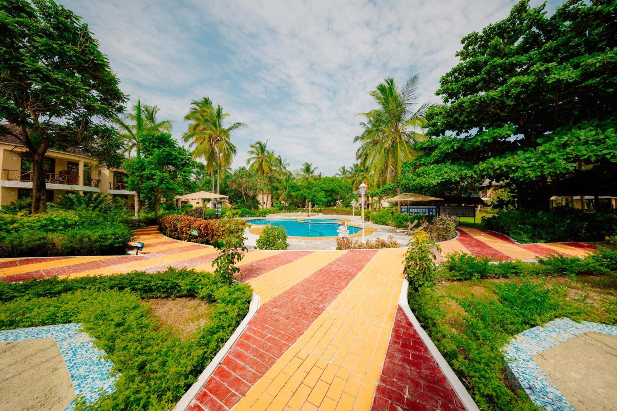 Sansi Kae Beach Resort Michamvi Kae ภายนอก รูปภาพ