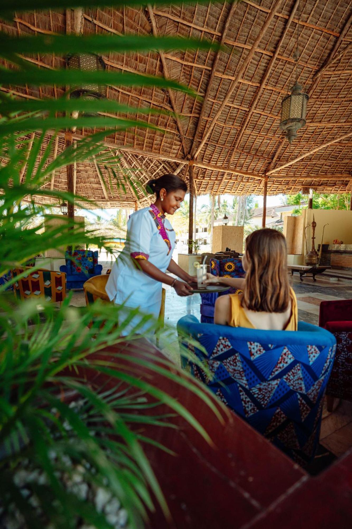 Sansi Kae Beach Resort Michamvi Kae ภายนอก รูปภาพ