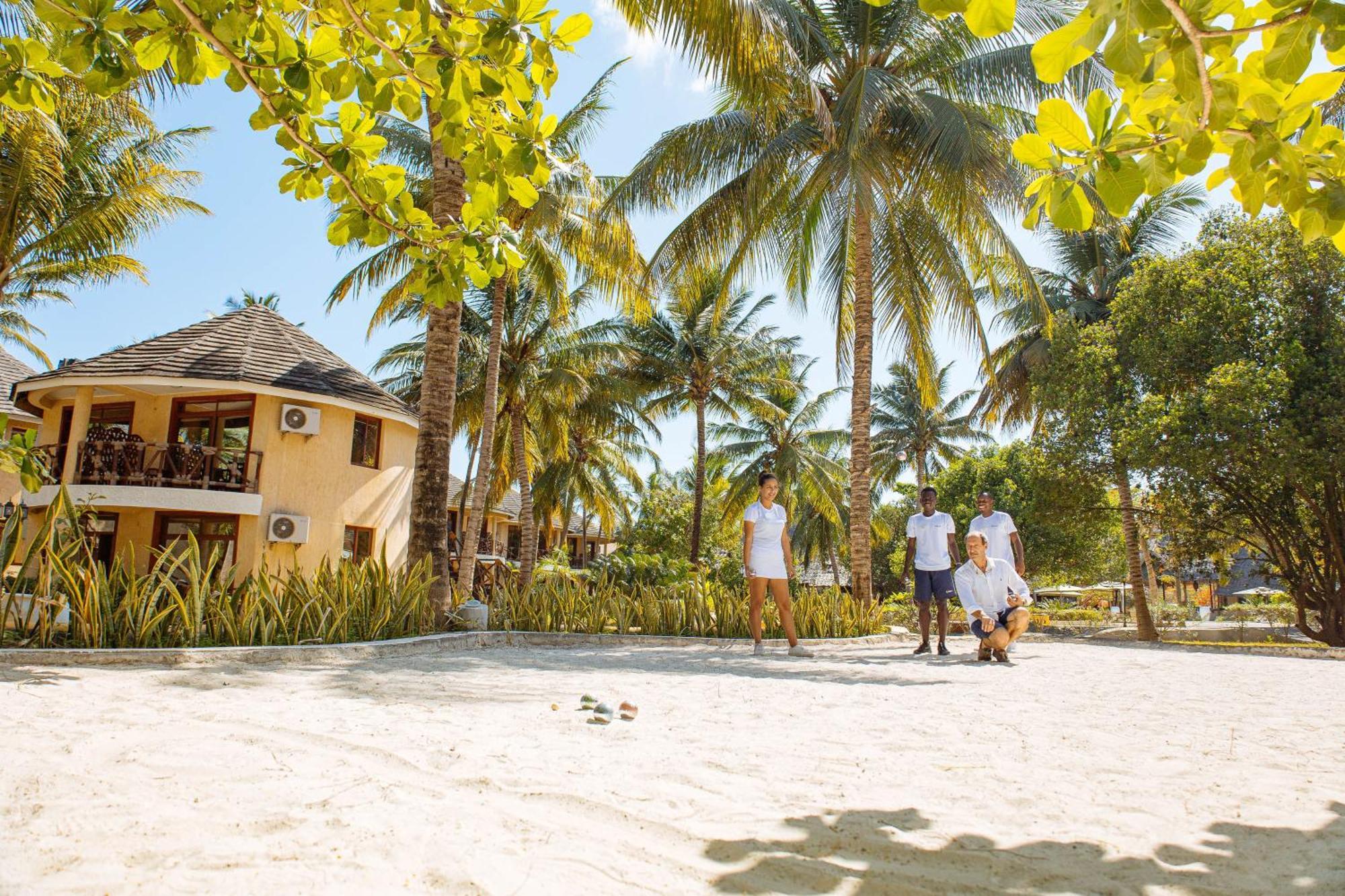 Sansi Kae Beach Resort Michamvi Kae ภายนอก รูปภาพ